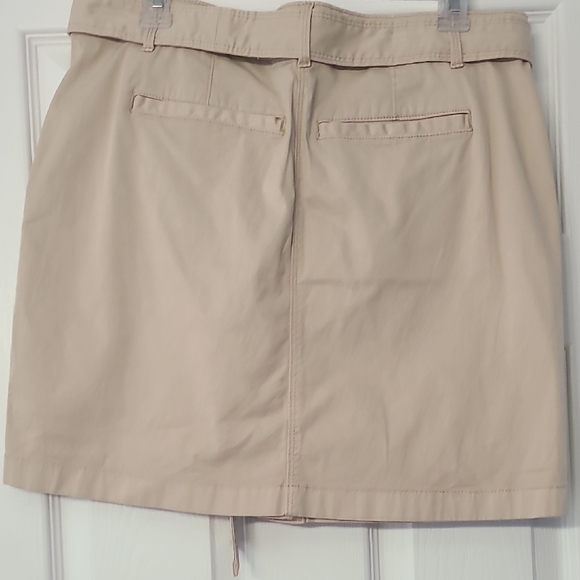 White House Black Market Tan Pencil Mini Skirt - Picture 2 of 3